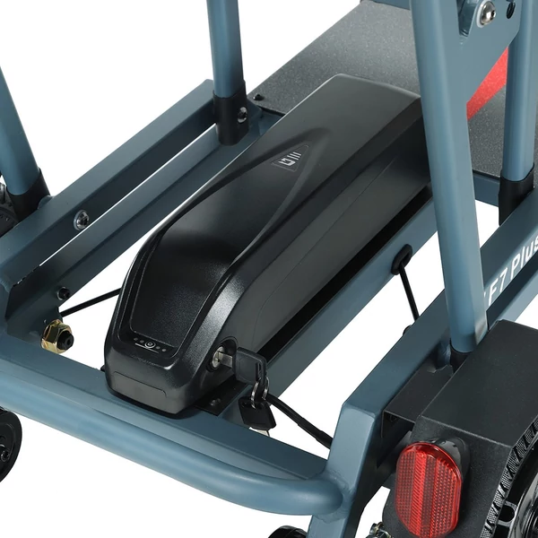 Freejoyer F7 Plus négykerekű elektromos roller üléssel, 300W motorral, 36V 21Ah akkumulátorral, 15 km/h, 35 km hatótáv – Szürke‑kék