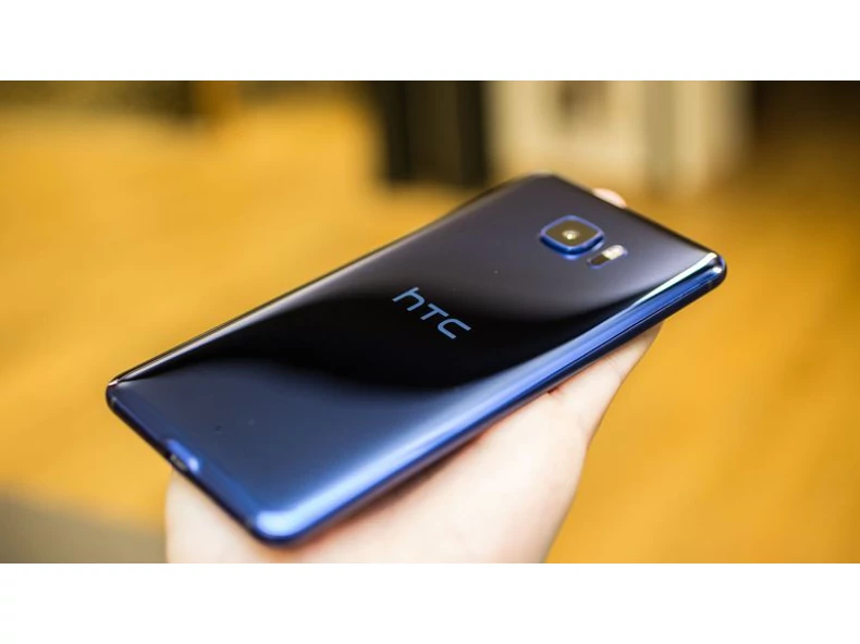 HTC U 11 - Mindent rögzíthet maga körül az okostelefon