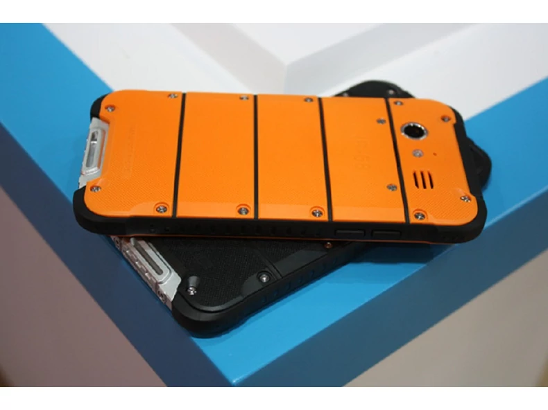 Extrém körülmények elé állították az Ulefone Armor 2-őt