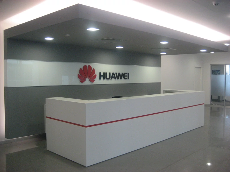 Szélsebesen nő a kínai mobilgyártás: Rekorderedményes a Huawei