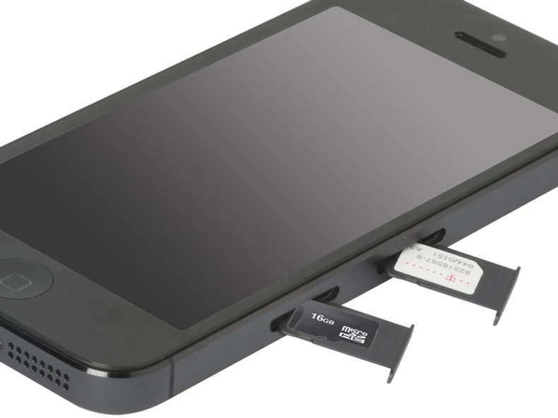 Csakhogy tisztázzuk: Emiatt nincs microSD kártyahely a telefonodban!