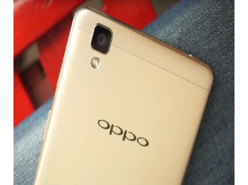 OPPO F1s - Augusztusban jelenik meg a szelfi-fon!