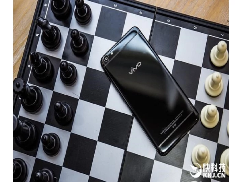Vivo X7 - Obszidián színben is érkezik hamarosan!