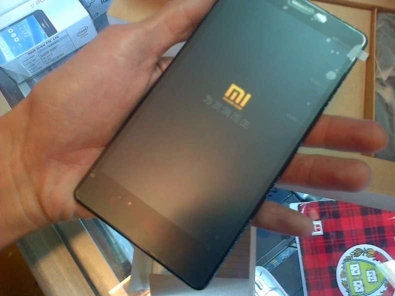 Xiaomi Redmi Note 2: KISZIVÁRGOTT KÉPEKEN!
