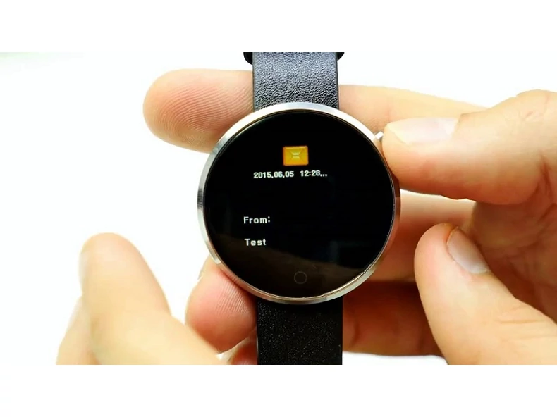 Zeaplus Watch K18: Android Wear helyett sima Droid!