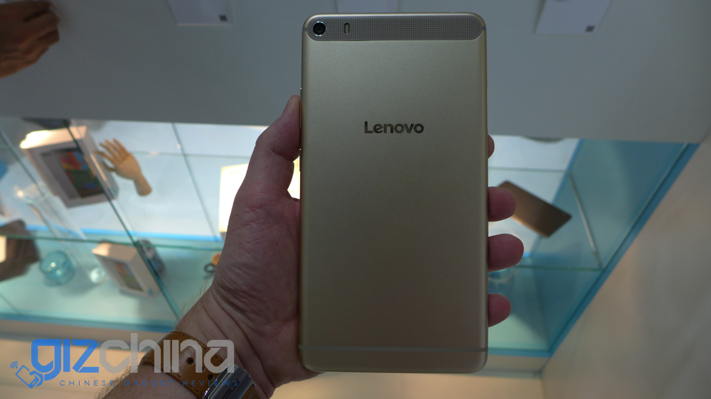 Lenovo Phab Plus hatlap