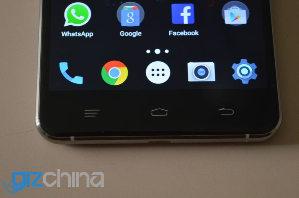 oukitel u8 elolap alul