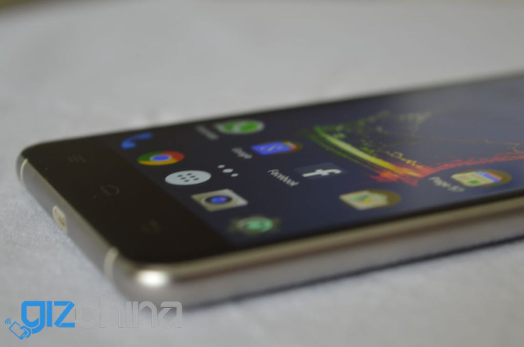 oukitel u8 elolap