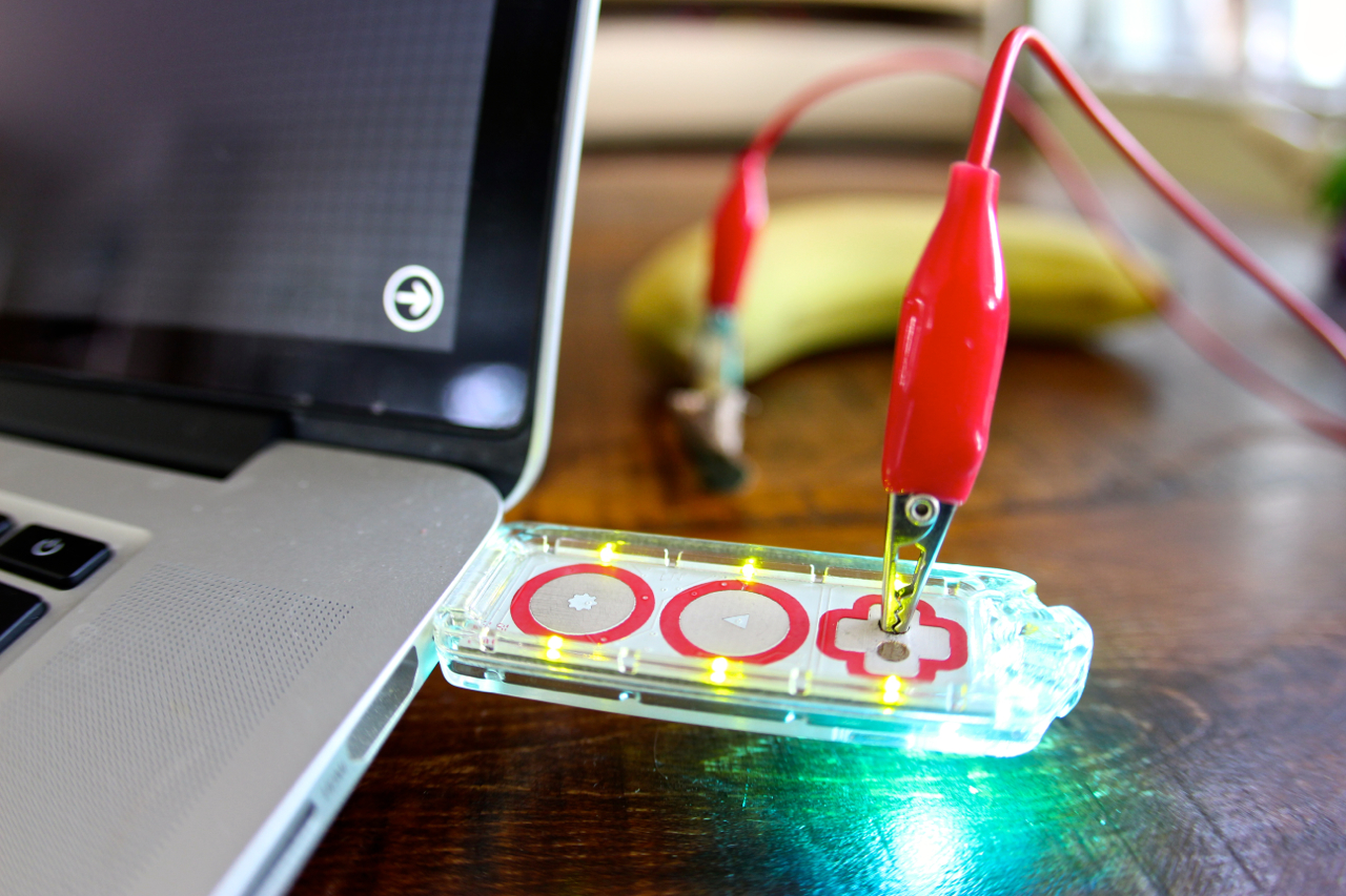 product-plugged-banana-wide