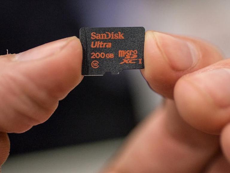 river-sandisk-200gb-microsd