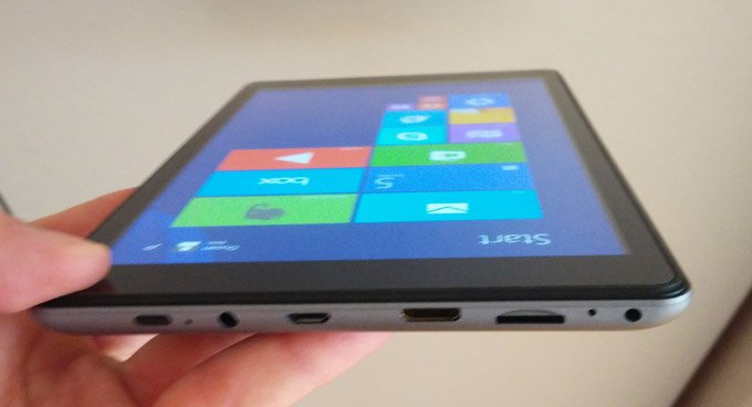Voyo WinPad A1 Mini oldalról